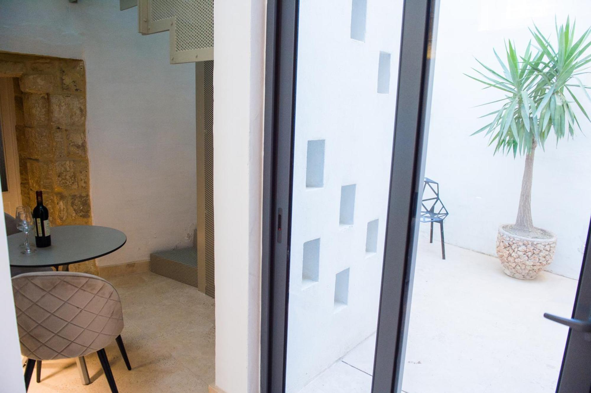 San Anton Suites Attard Extérieur photo