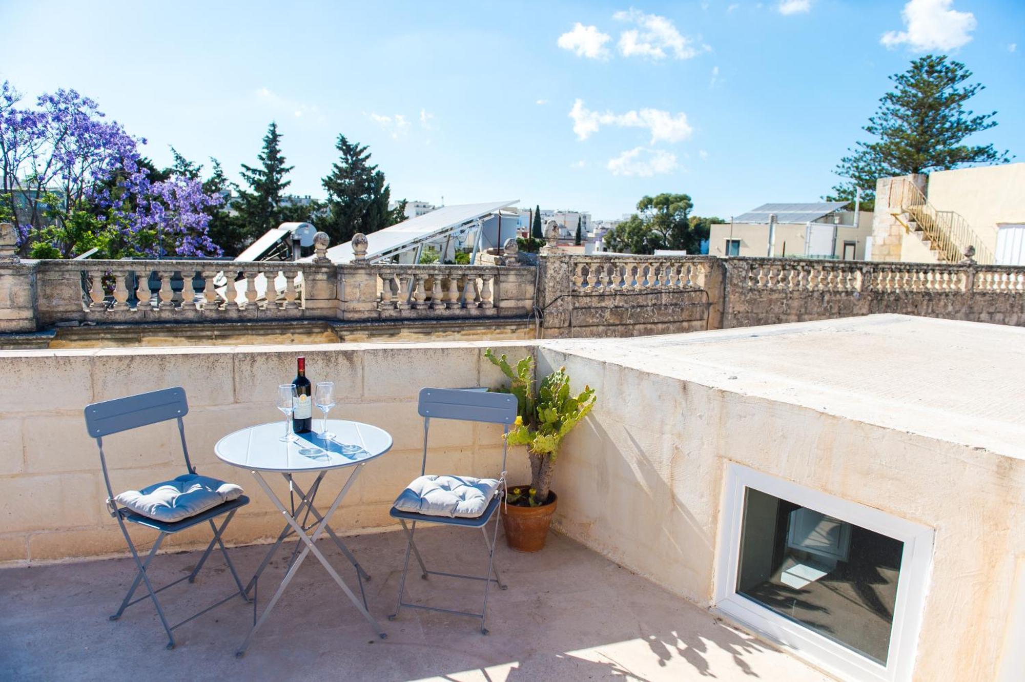 San Anton Suites Attard Extérieur photo