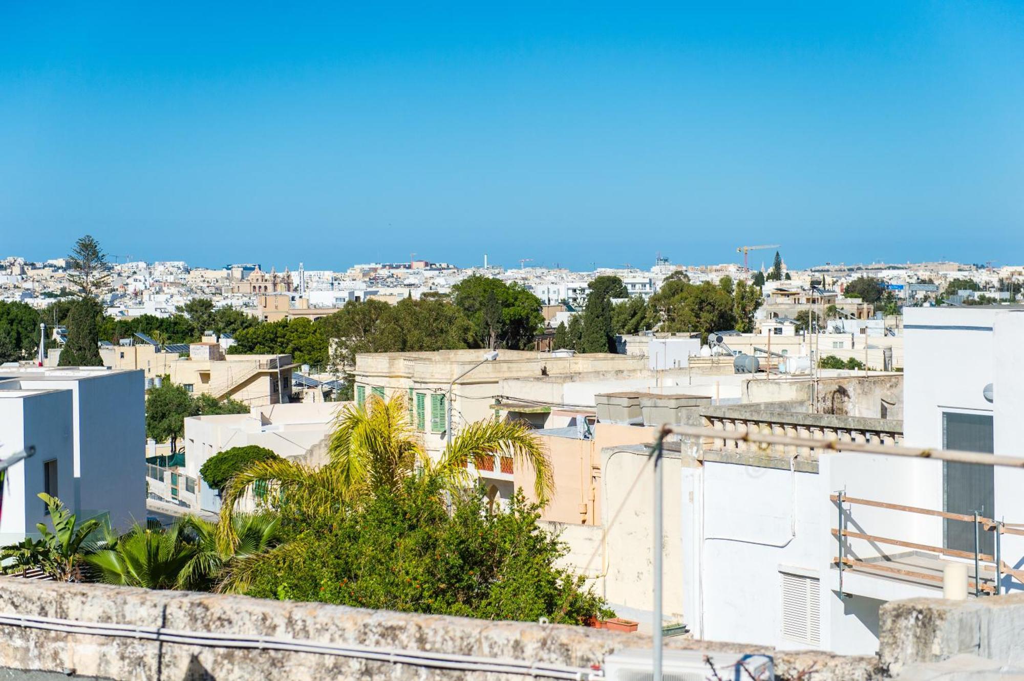 San Anton Suites Attard Extérieur photo